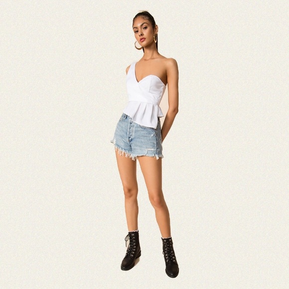 Superdown Karlie Top - Picture 2 of 7